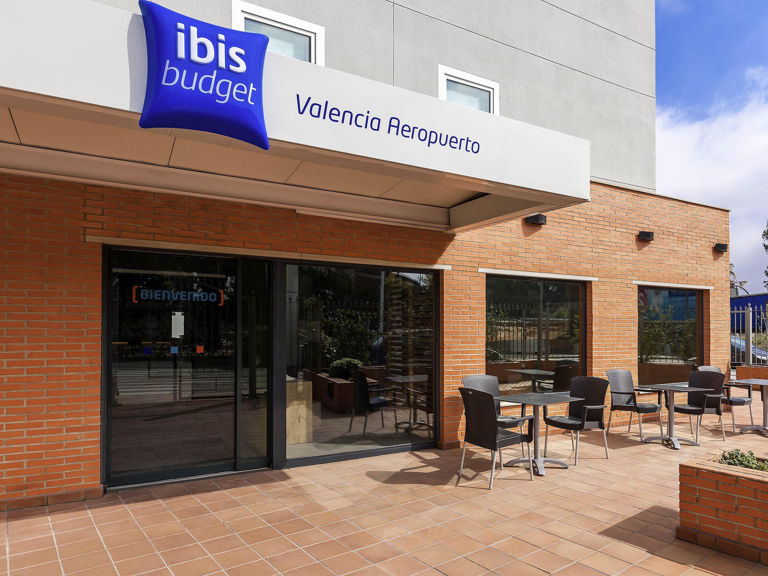 Ibis Budget Valencia Aeropuerto Hotel มานิเซส ภายนอก รูปภาพ